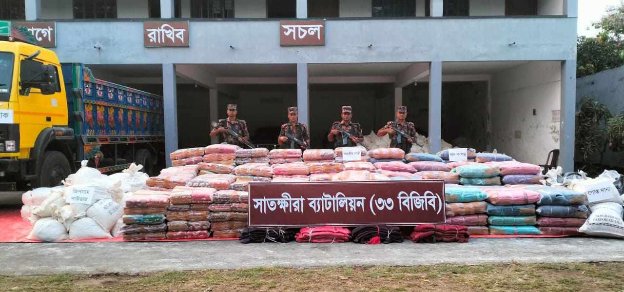 সাতক্ষীরা ৩৩ বিজিবির অভিযানে ৯ কোটি টাকার ভারতীয় পন্য